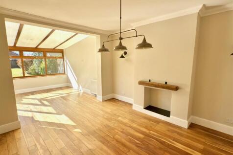 Diner To Garden Room.jpg