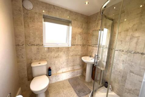 Shower Room.jpg
