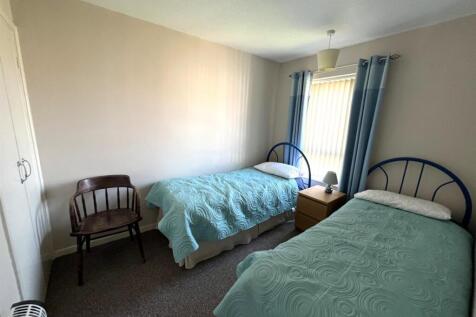 Bedroom 2.jpg