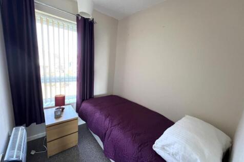 Bedroom 3.jpg