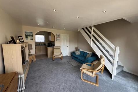 Lounge 4.jpg