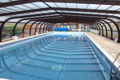 Pool.jpg