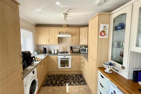 Kitchen Area.jpg