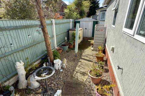 Side Garden.jpg