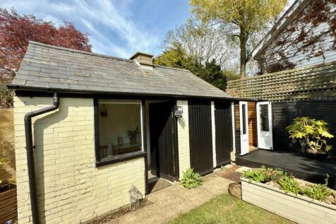 Outbuilding.jpg