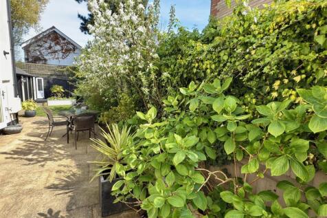 Garden Area.jpg