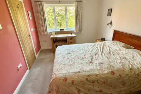 Master Bedroom.jpg