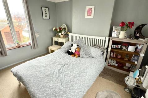 BED 1.jpg