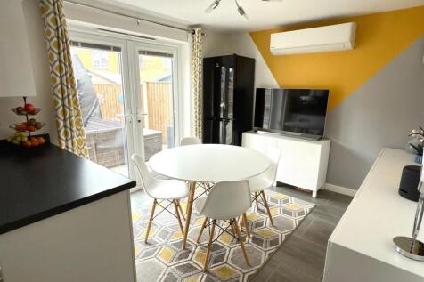 Dining Room.jpg