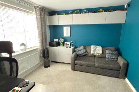 Bed 5 Or Formal Dining Room.jpg