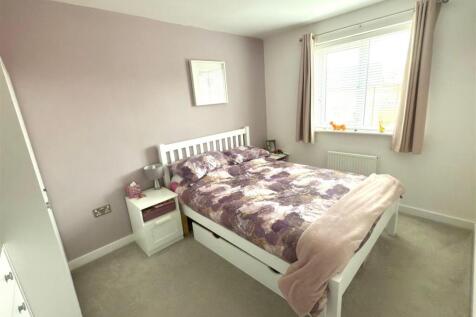BED 2.jpg