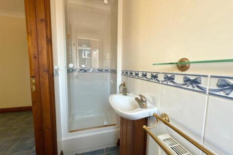 EN SUITE.jpg