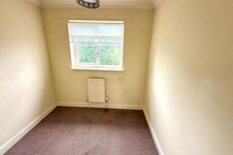 Bedroom 3.jpg