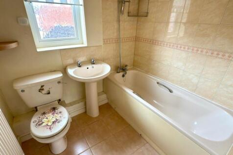 Bathroom.jpg