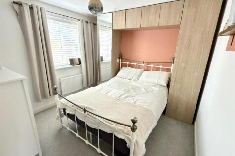 BED 1.jpg