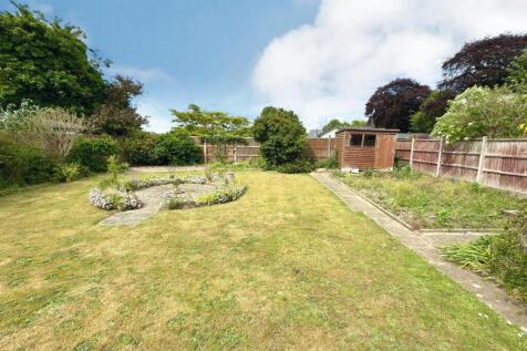 GARDEN REAR.jpg