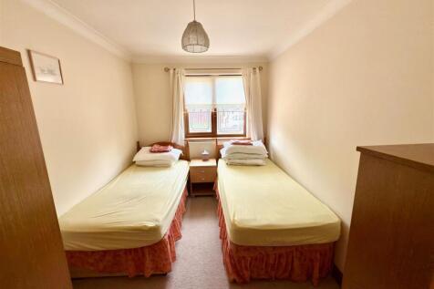 BED 3.jpg