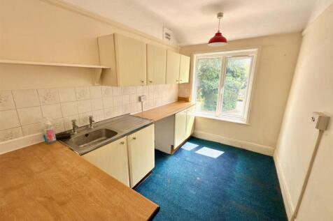 FLAT 2 KITCHEN.jpg