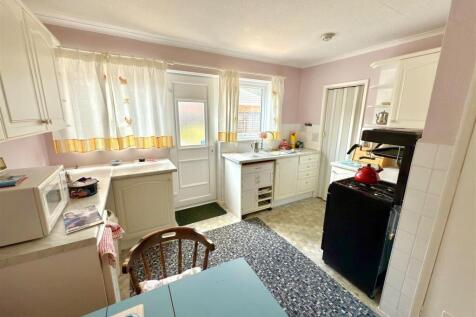 BREAKFAST AREA.jpg