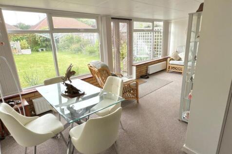 DINING AREA GARDEN ROOM.jpg