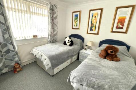 BED 2.jpg