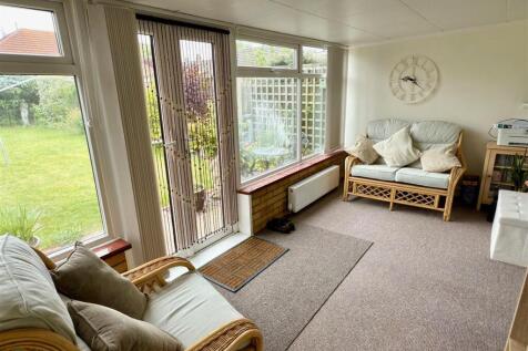 GARDEN ROOM.jpg