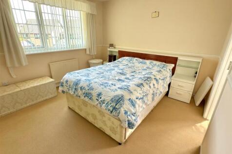 BED 1.jpg