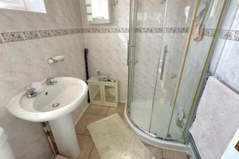 EN SUITE.jpg