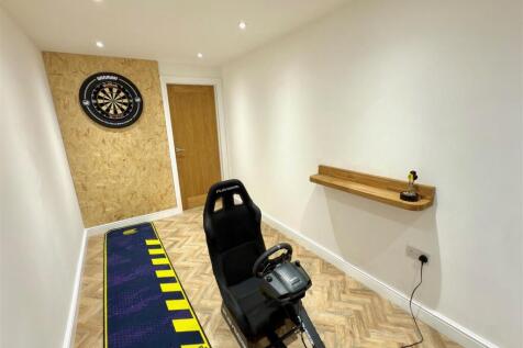 GAMES ROOM.jpg