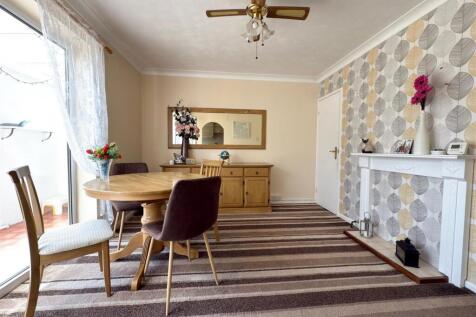 DINING AREA.jpg