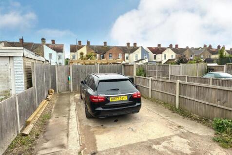 DRIVEWAY.jpg