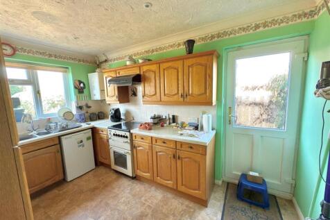 KITCHEN AREA.jpg