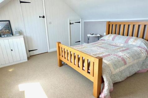 BED 5.jpg