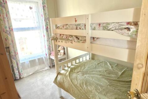 BED 4.jpg