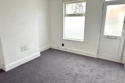 LOUNGE.jpg