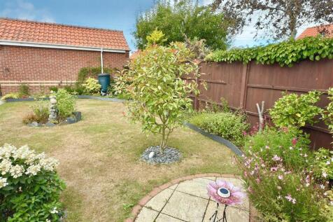 BACK GARDEN.jpg