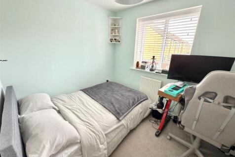 BED 2.jpg