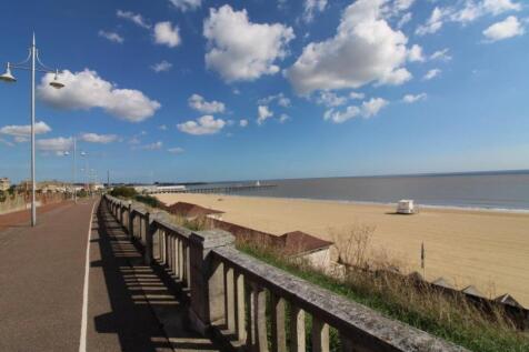 BEACH 1 MINS WALK.jpg