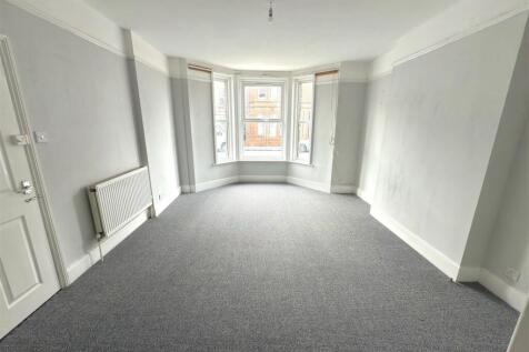 LOUNGE.jpg