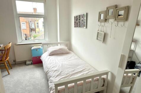 BED 3.jpg
