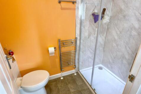 EN SUITE.jpg