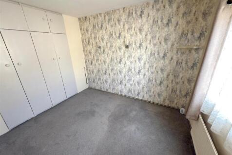 BEDROOM.jpg