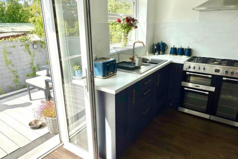 KITCHEN PATIO DOORS.jpg