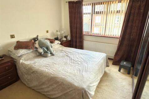 BED 1.jpg
