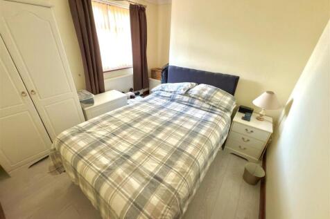 BED 3.jpg