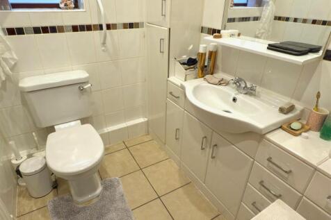 GROUND FLOOR WC.jpg