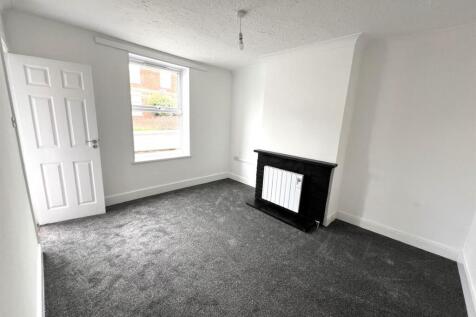Flat 1 (2).jpg
