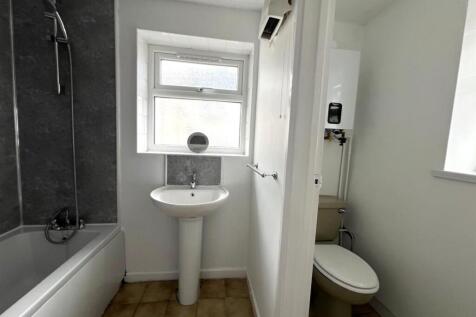 Flat 1 (5).jpg
