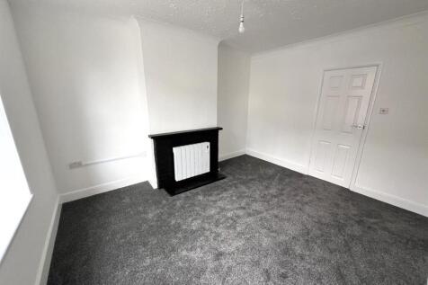Flat 1.jpg