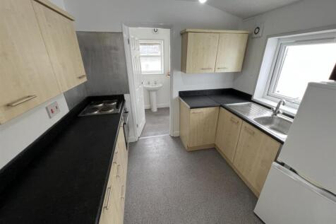 Flat 2 (6).jpg